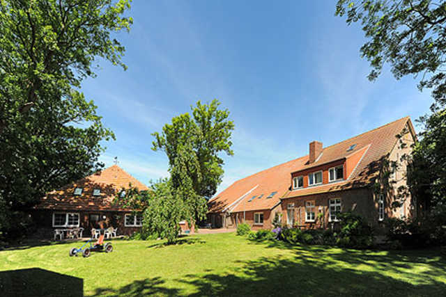 Ferienhof Polderhof in Bensersiel - Ferienwohnung  Ferienwohnung  Bensersiel