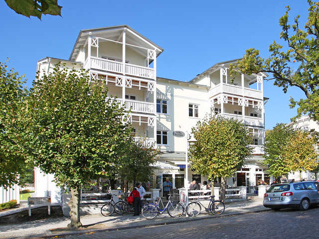 Villa Seerose -F700 | WG 19 im 1.OG mit Balkon - A Ferienwohnung in Mecklenburg Vorpommern