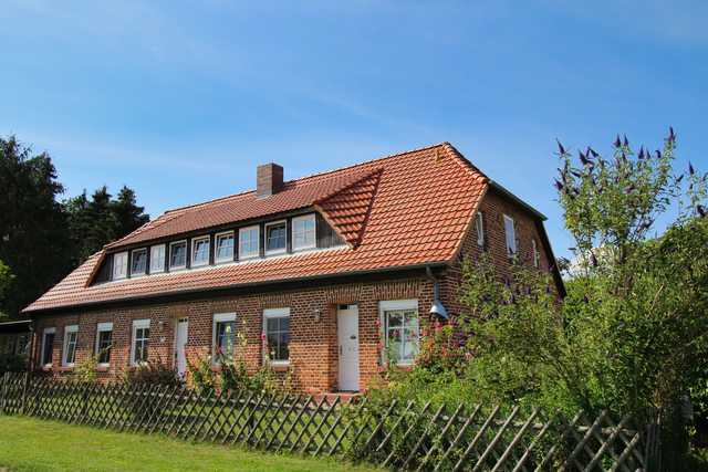 Ferienhaus Makrele von 1877 - Große Wohnung  Ferienwohnung  Stralsund Region