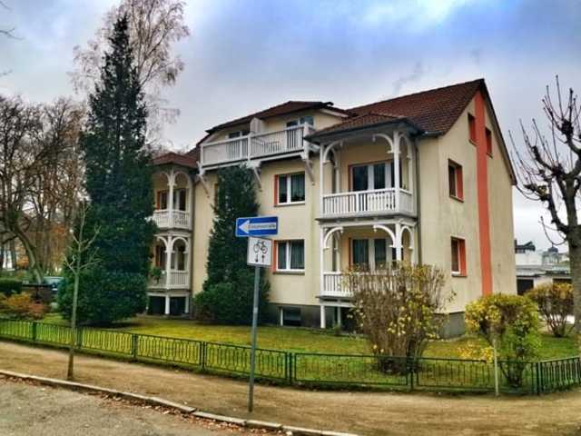 Wohnhaus "Am Kurpark" - Appartement Ferienwohnung in Binz Ostseebad