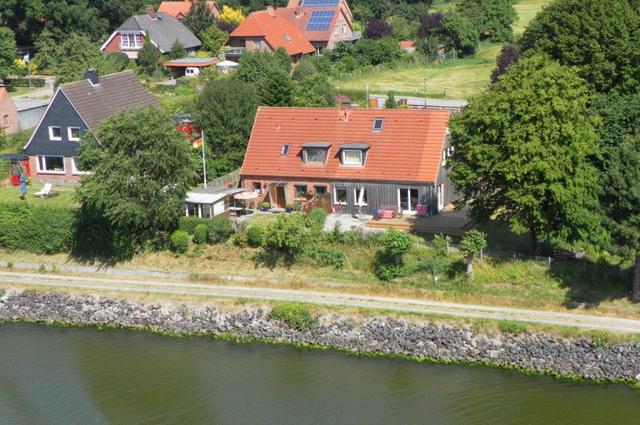 Ferienhaus RED Ferienhaus am Nord-Ostsee-Kanal - Sorgenfrei buchen - Ferienhaus am Nord-Ostsee-Kanal (435765), Sehestedt, Schleswig-Holstein Binnenland, Schleswig-Holstein, Deutschland, Bild 1