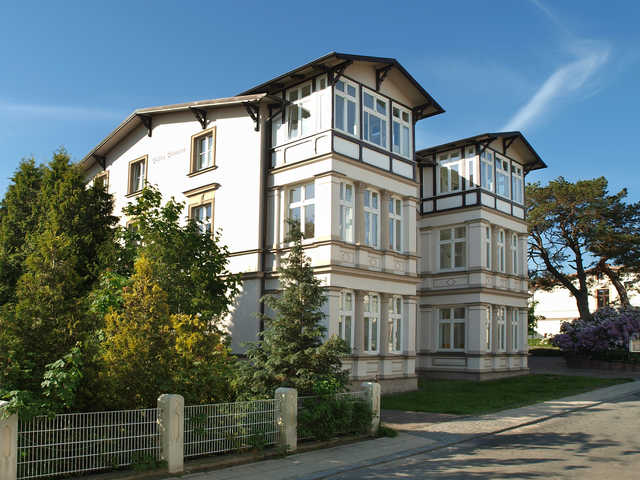 (Brise) Villa Vineta - Vineta 4-Zi App. 2 Ferienwohnung in Ahlbeck Ostseebad