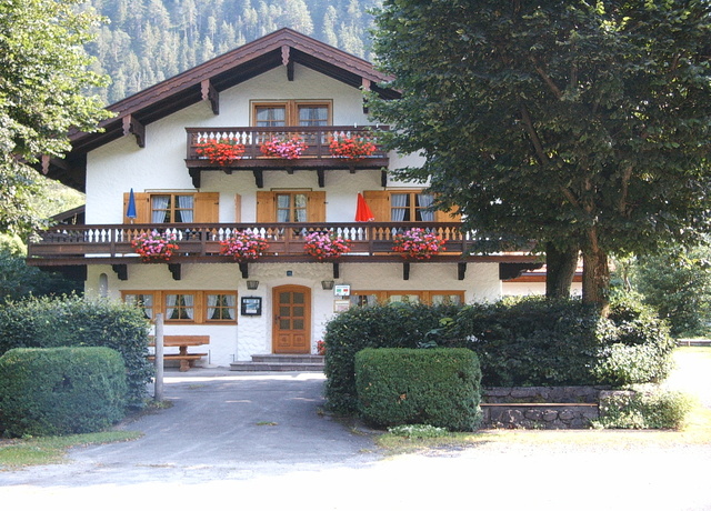 Gästehaus Kirner - Doppelzimmer mit Früh Ferienwohnung in den Alpen