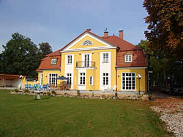 Herrenhaus Poppelvitz - Ferienwohnung "Schlos Villa an der Ostsee