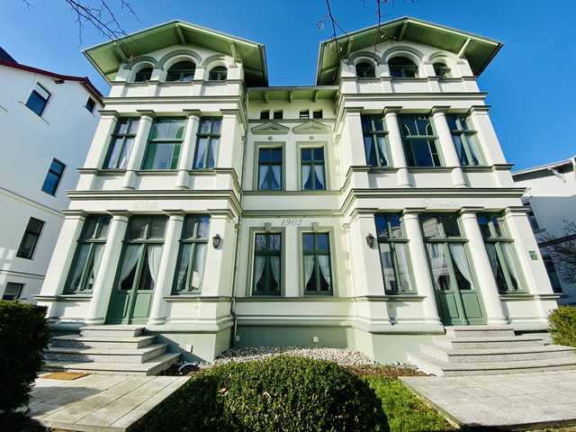 Villa Donatus 3 Raumwohnung - D1 Weiße D&uum Ferienwohnung in Ahlbeck Ostseebad