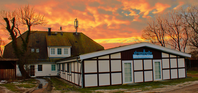 Gästehaus & Strandhalle - Strandhalle Ferienwohnung an der Ostsee
