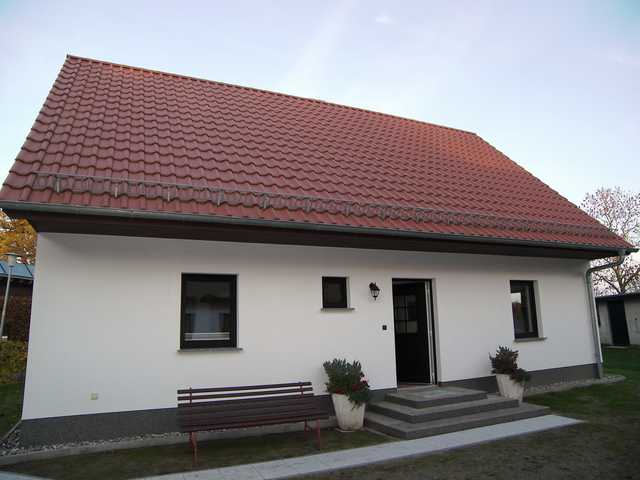 Ferienhaus Dahms, ruhige Lage, nahe Achterwasser - Ferienwohnung in Lütow