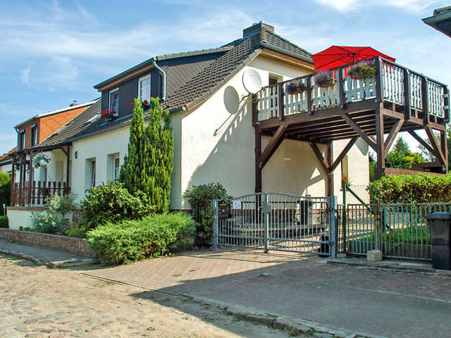 Ferienwohnung Zirnstein mit großem Balkon -  Ferienwohnung  Greifswalder Bodden