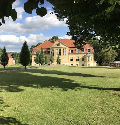 Schloss Grabow, Resting Place & a Luxury Piano Ferienwohnung  Brandenburg