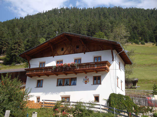 Apart Alpin Ferienwohnung  Tirol