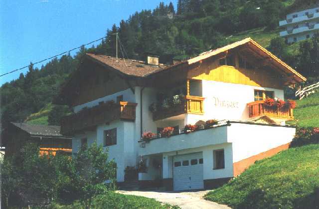 Haus Pinzger - Ferienwohnung GAMSKOPF 1 Ferienwohnung  Tirol