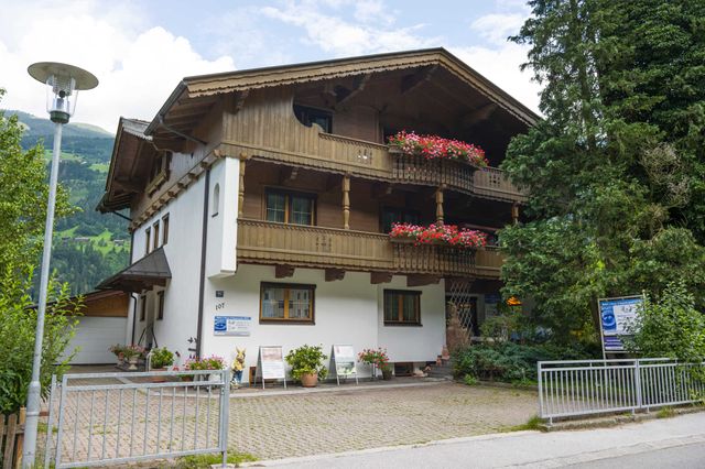 Ferienwohnungen Hauser - Appartement Josef Ferienwohnung  Tirol