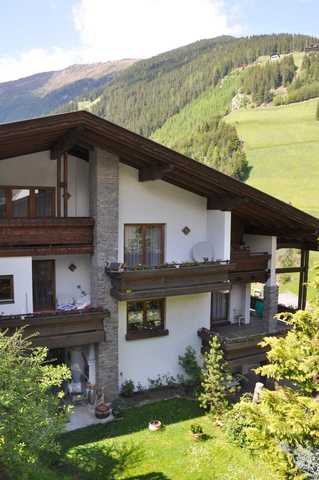 Edelberg Apartments - Komfort Apartment mit 1 Schl Ferienwohnung  Osttirol