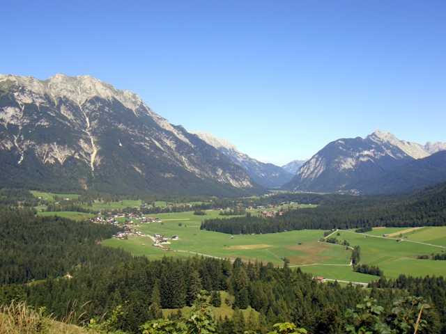 Ferienwohnung Lippenhof - Ferienwohnung 2 (2474042), Leutasch, Seefeld, Tirol, Österreich, Bild 10